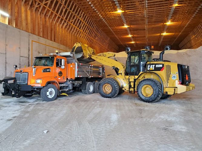Light snow frees up area road crews | News, Sports, Jobs - Vimarsana News